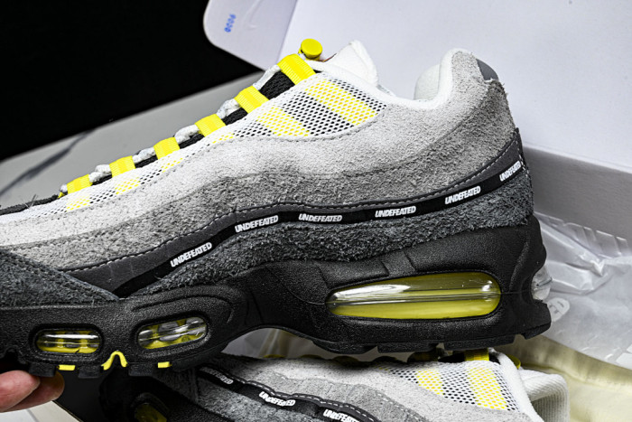 Undefeated x Nike Air Max 95 Yellow - IB4523-002