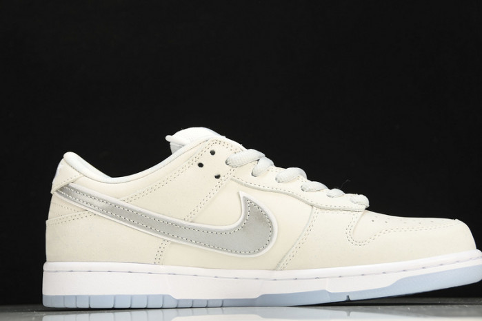 nike sb dunk low white lobster (friends and family) fd8776-100