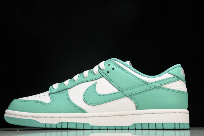 nike dunk low clear jade dv0833-101