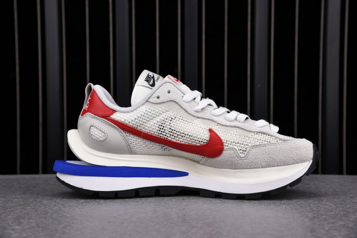 nike vaporwaffle sacai black white - cv1363-001