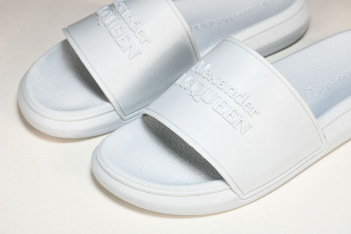 M*Q*en slide cophsoe mqs-02