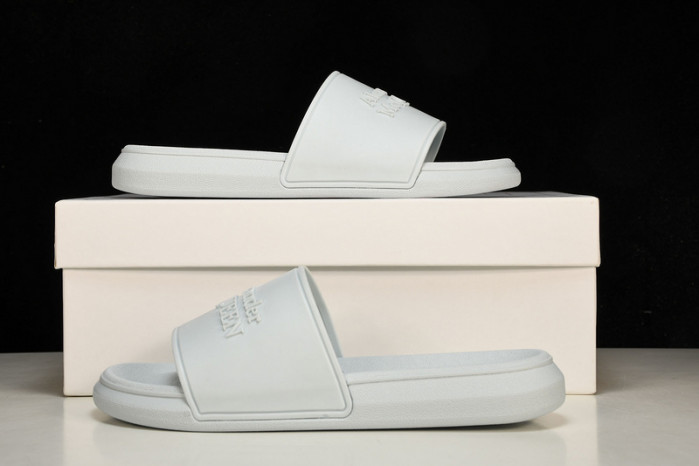 M*Q*en slide cophsoe mqs-02