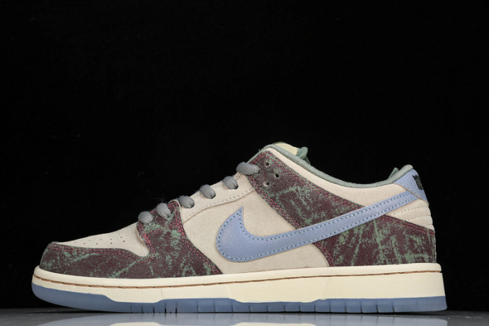 crenshaw skate club x nike sb dunk low fn4193-100