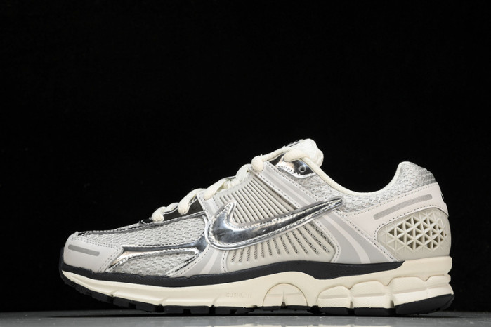 nike zoom vomero 5 photon dust metallic silver fd0884-025