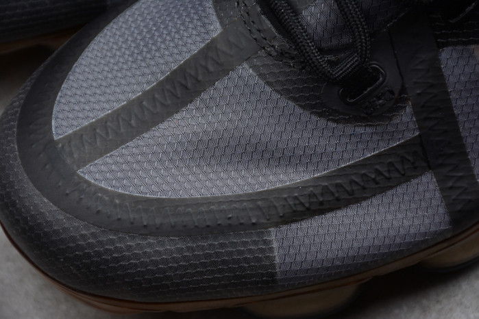 nike air vapormax 2019 black/metallic gold ar6631-002