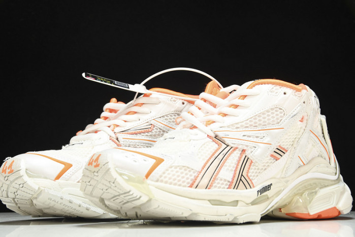 bl runner -copshoe bl 142