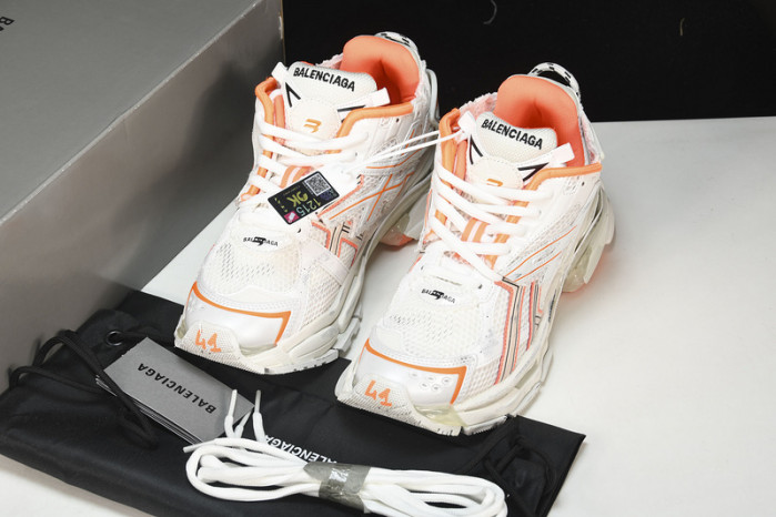 bl runner -copshoe bl 142