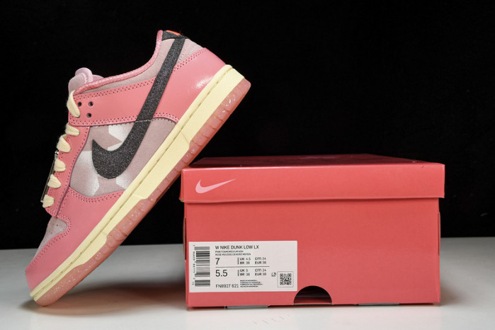 wmns dunk low lx 