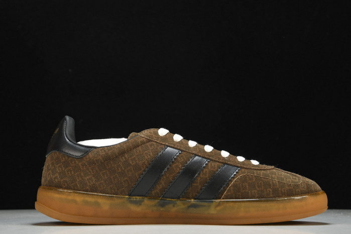 GC LOW-TOP SNEAKER COPSHOE GC-105