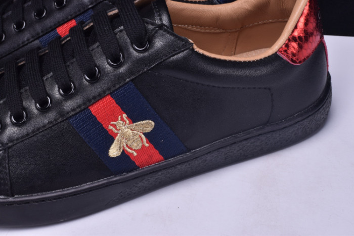 gc ace embroidered low-top sneaker black with bee mens 431942-a38g0