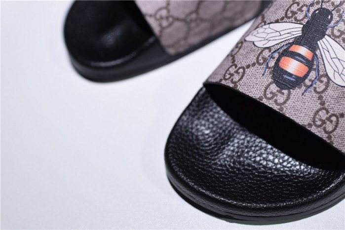 gc leather slide sandal with plaid bee