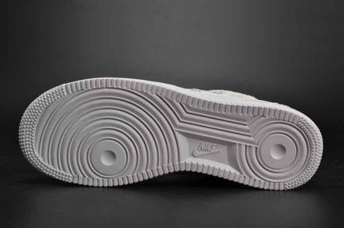 nike wmns sf force 1 “triple white” 903270 100